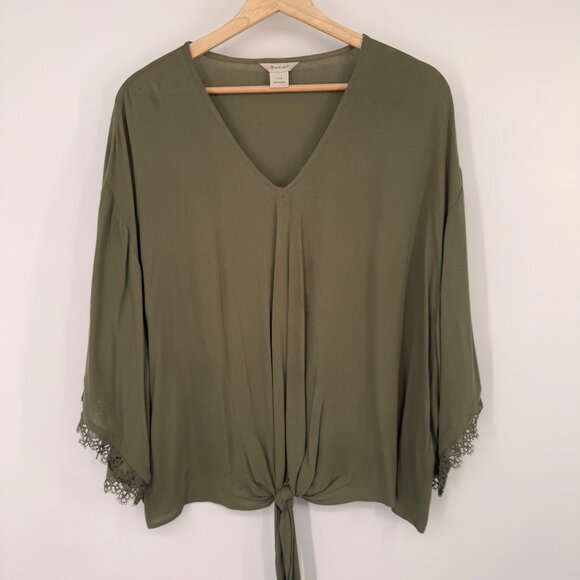 Ariat Olive Green V-Neck Blouse Lace Detail & Tie Front womens size Large - Picture 6 of 12